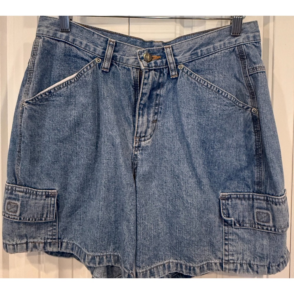 Wrangler Hero Denim Cargo Shorts Women's Size 8 Medium Blue Jean Utility Shorts